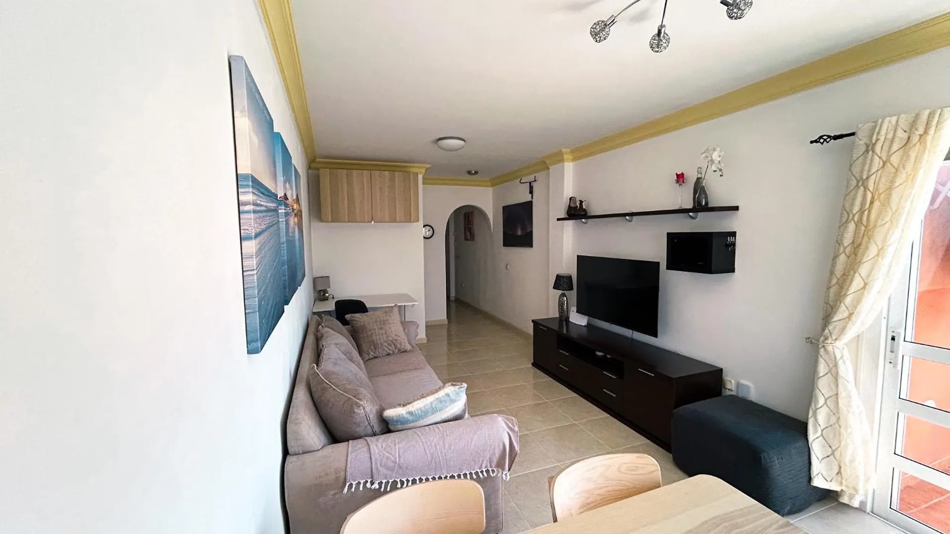 Apartment With Heated Pool In Callao Salvaje
