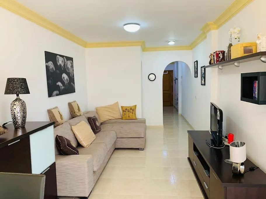 Apartment With Heated Pool In Callao Salvaje