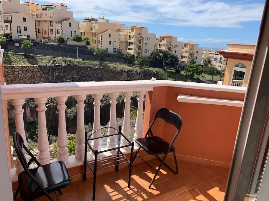 Apartment With Heated Pool In 卡亚俄萨尔瓦赫